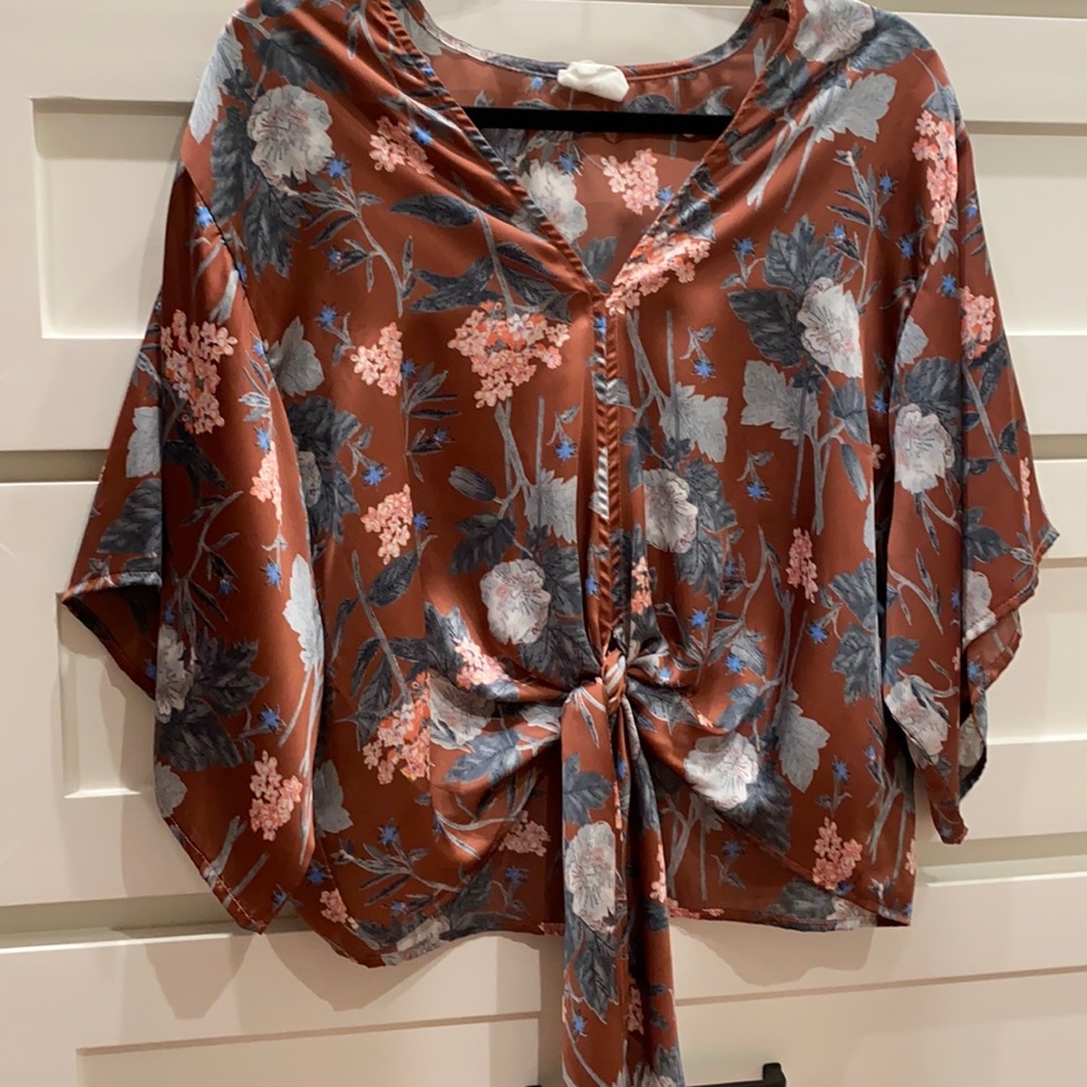 Flowy satin top